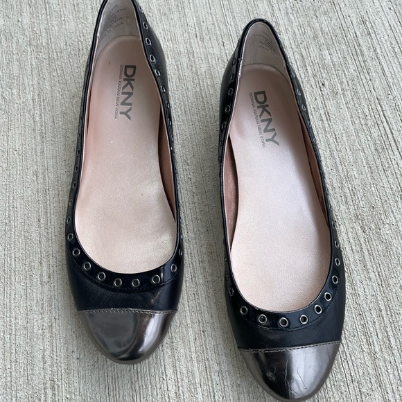 DKNY Black and Silver Grommet Detail Flats - Picture 8 of 9